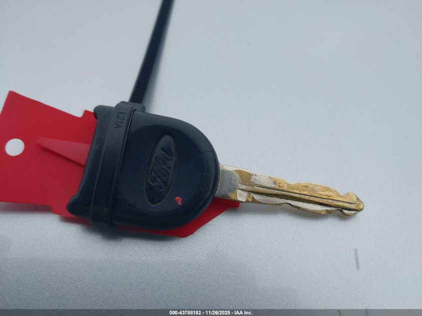 2007 Ford Escape Xlt/Xlt Sport VIN: 1FMYU03117KA25690 Lot: 43788182