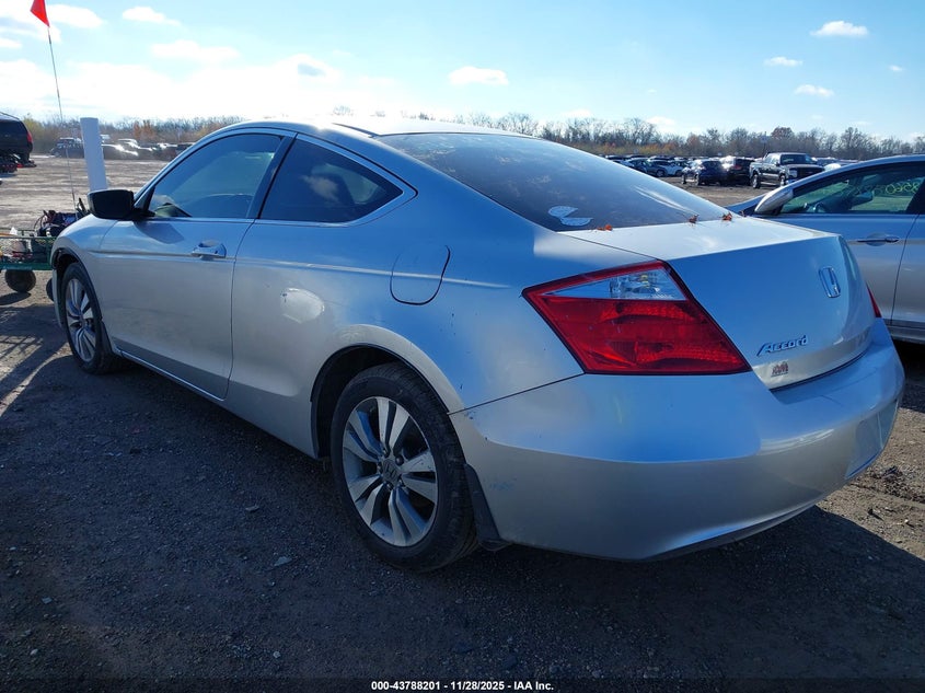 1HGCS12319A022215 2009 HONDA ACCORD photo no. 3