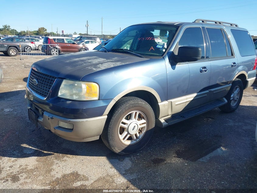 1FMFU16545LA35214 2005 FORD EXPEDITION photo no. 2
