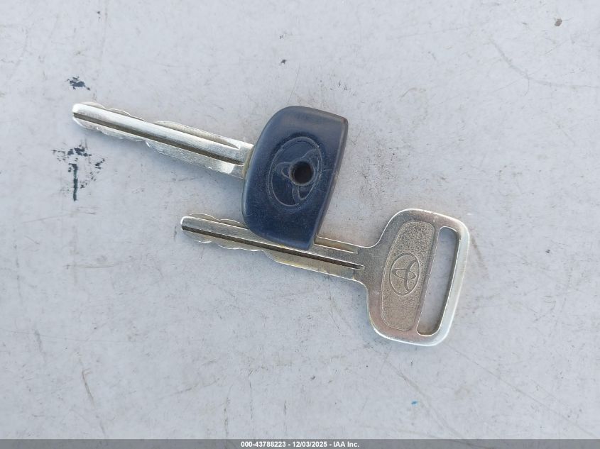 1999 Toyota Camry Ce/Le/Xle VIN: JT2BG22K9X0302792 Lot: 43788223