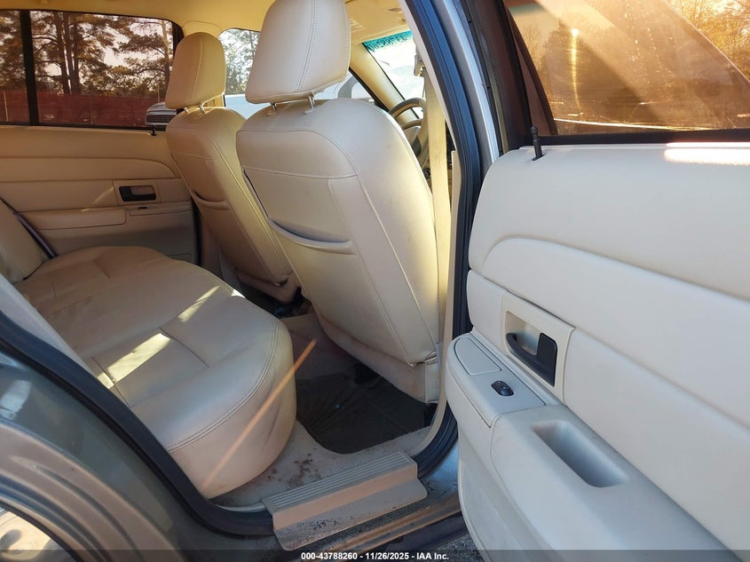 2006 Ford Crown Victoria Lx/Lx Sport VIN: 2FAFP74W56X126416 Lot: 43788260