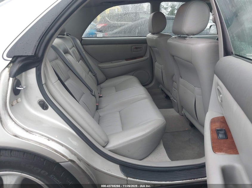 1998 Lexus Es 300 VIN: JT8BF28G8W5030765 Lot: 43788266