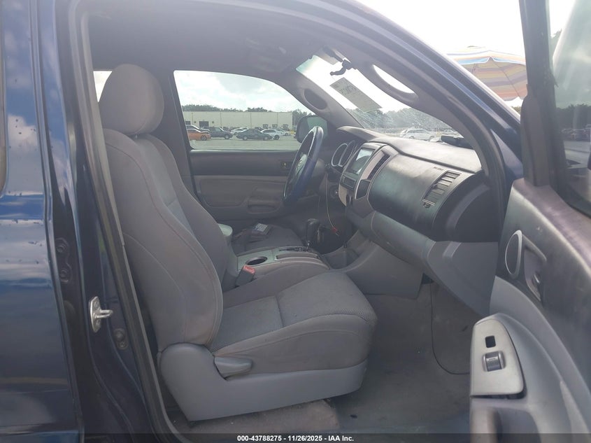 3TMLU42N28M013827 2008 TOYOTA TACOMA photo no. 5