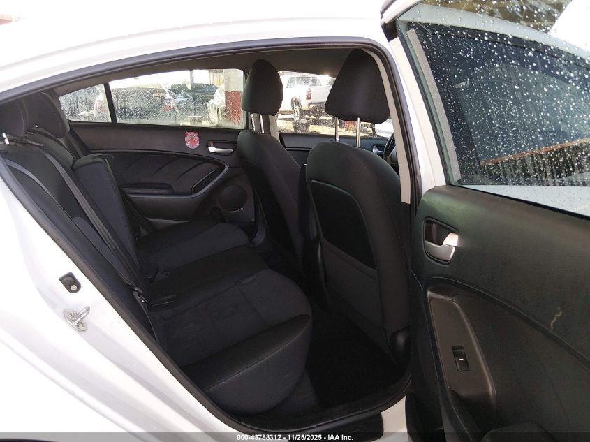 2018 Kia Forte Lx VIN: 3KPFL4A74JE172576 Lot: 43788312