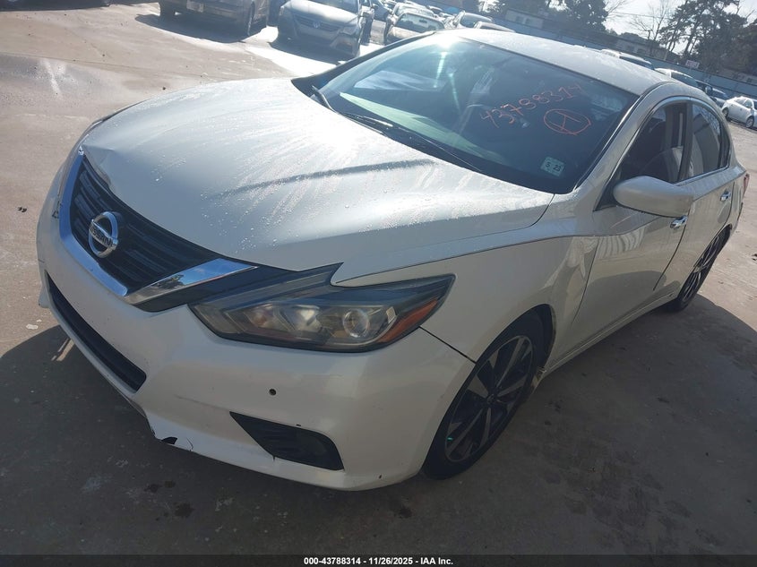 Vin: 1n4al3ap0jc118953, lot: 44283761, nissan altima 2.5 sr 20182