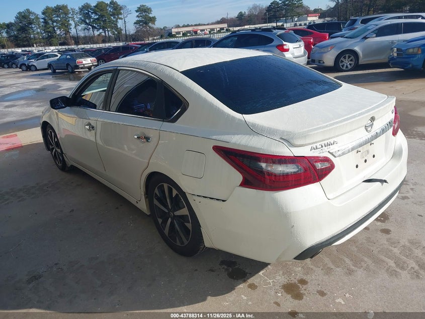 Vin: 1n4al3ap0jc118953, lot: 44283761, nissan altima 2.5 sr 20183