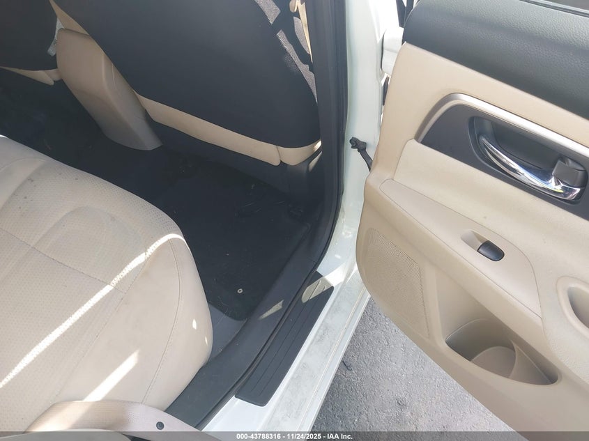 1N4AL3AP5FC216772 2015 NISSAN ALTIMA photo no. 8