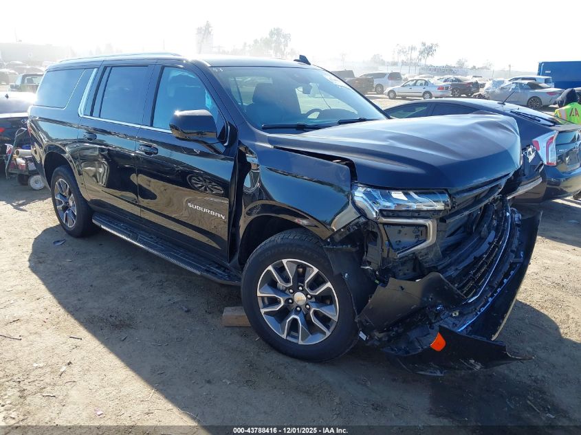 CHEVROLET SUBURBAN 2WD LT