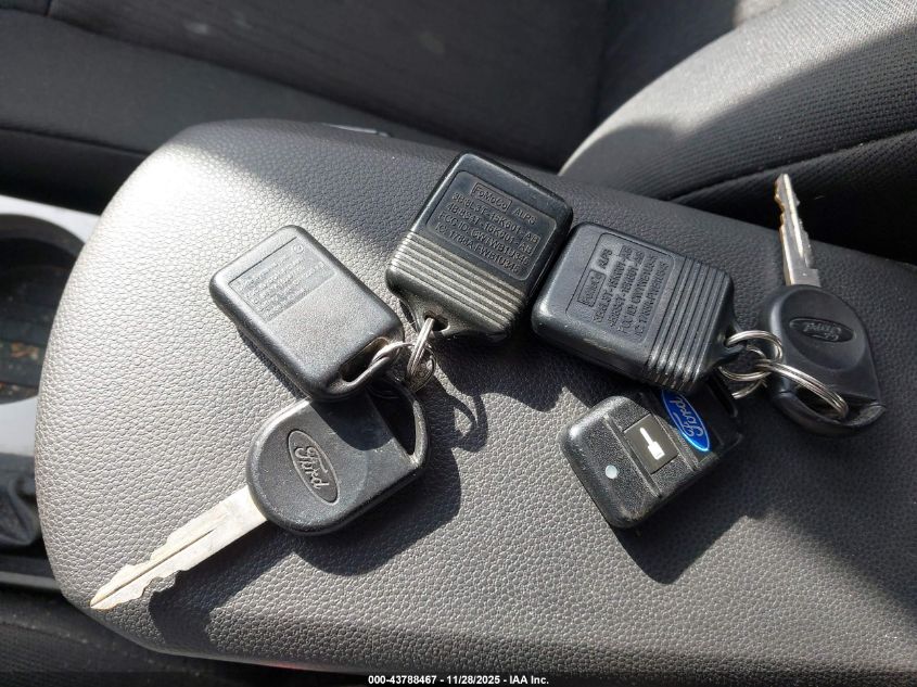 2010 Ford Focus Se VIN: 1FAHP3FN5AW266010 Lot: 43788467