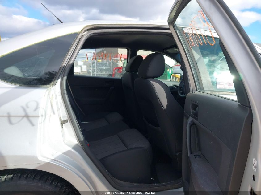 2010 Ford Focus Se VIN: 1FAHP3FN5AW266010 Lot: 43788467