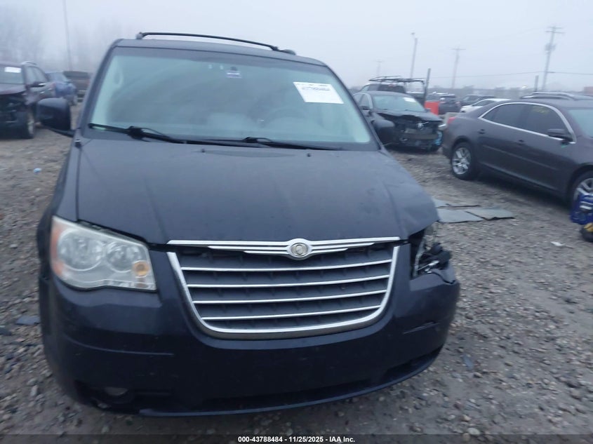 2010 Chrysler Town & Country Touring VIN: 2A4RR5D10AR162614 Lot: 43788484