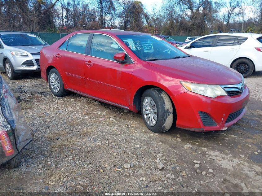 TOYOTA CAMRY HYBRID LE