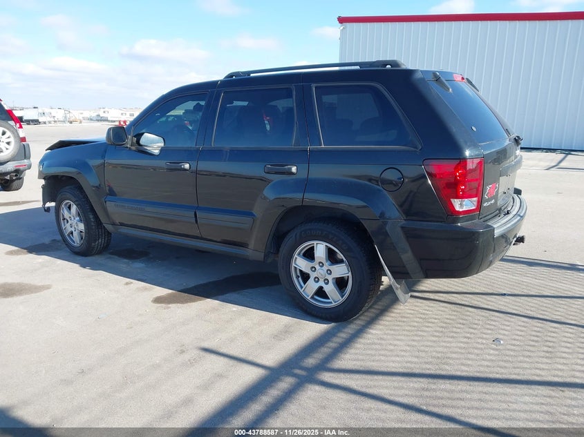 2005 Jeep Grand Cherokee Laredo 1J4GR48K55C709136 photo #4