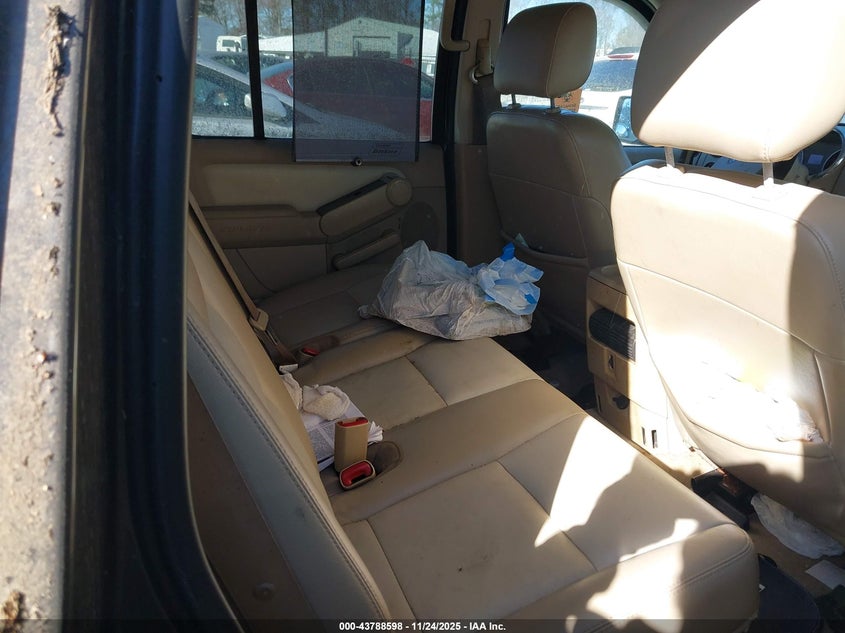 1FMEU65E56UA75601 2006 FORD EXPLORER photo no. 8