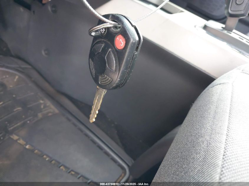 2010 Ford Escape Xlt VIN: 1FMCU0D72AKC83141 Lot: 43788610