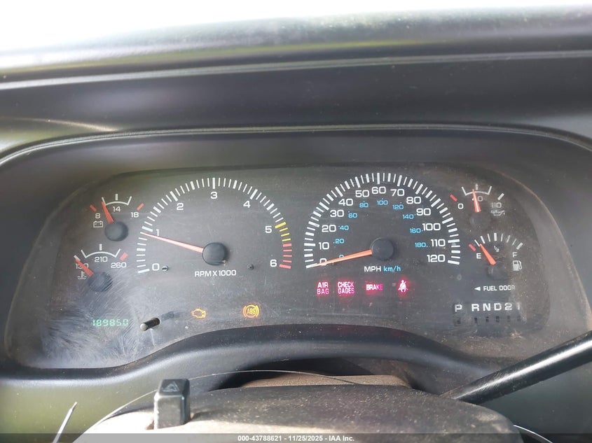 2000 Dodge Dakota Slt/Sport VIN: 1B7FL26XXYS577023 Lot: 43788621