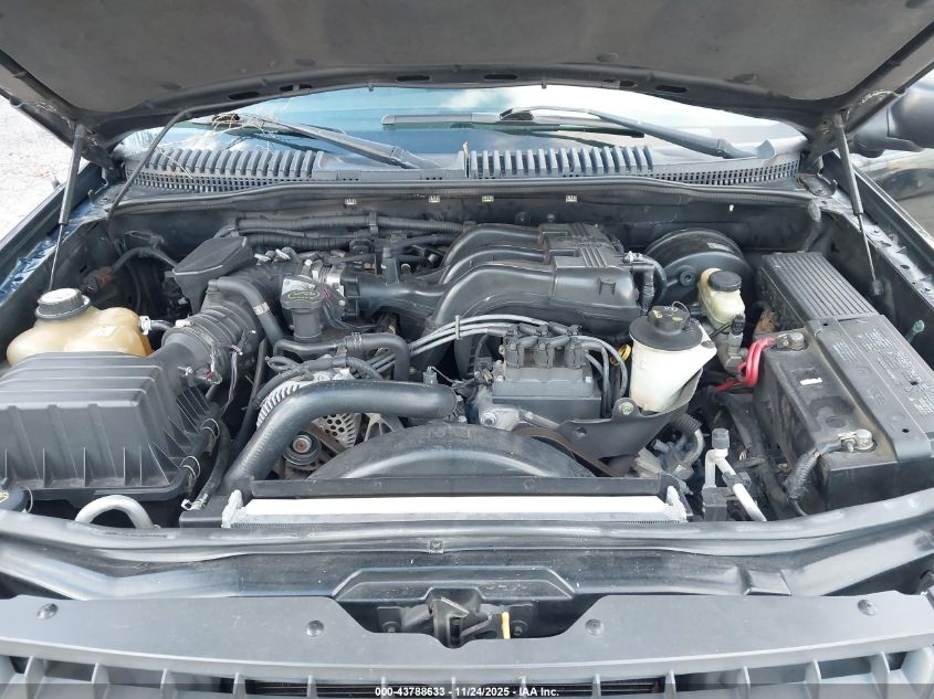 2004 Ford Explorer Xls VIN: 1FMZU72K34UB30724 Lot: 43788633