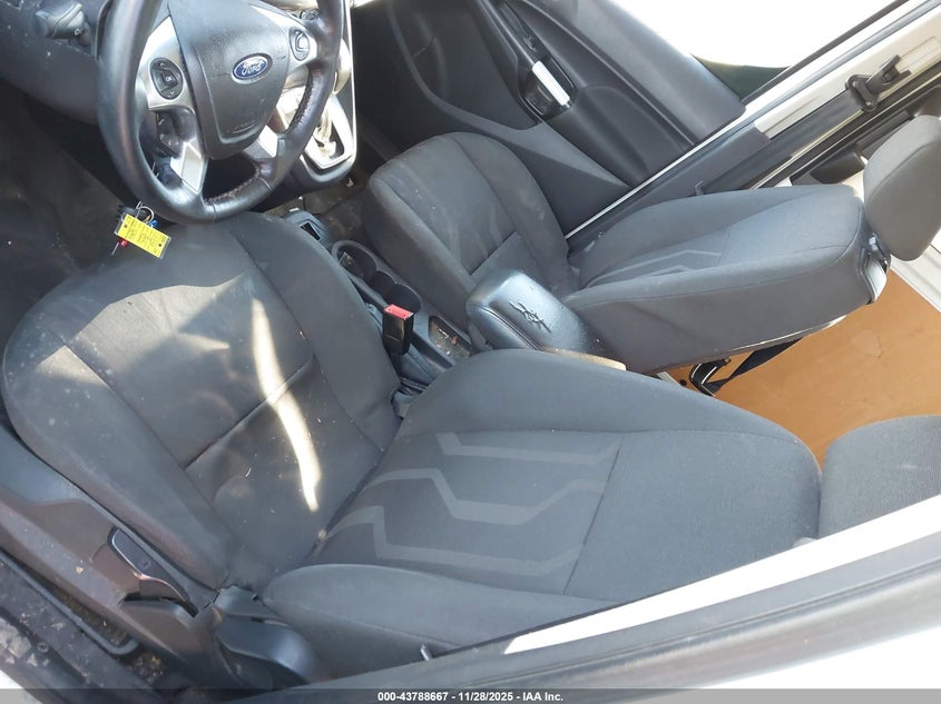 2017 Ford Transit Connect Xlt VIN: NM0LE7F79H1327723 Lot: 43788667