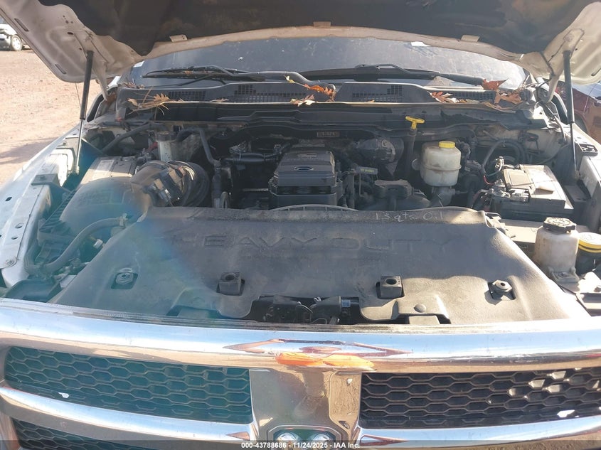 2018 Ram 3500 Tradesman 4X4 8' Box VIN: 3C63RRGL0JG267635 Lot: 43788686