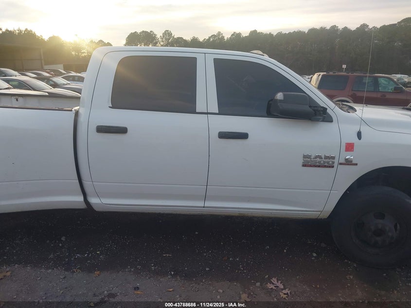 2018 Ram 3500 Tradesman 4X4 8' Box VIN: 3C63RRGL0JG267635 Lot: 43788686