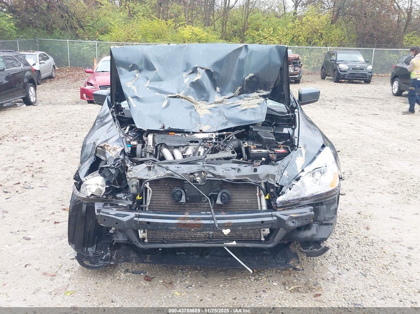 2004 Honda Accord 2.4 Ex VIN: 1HGCM56824A090474 Lot: 43788689