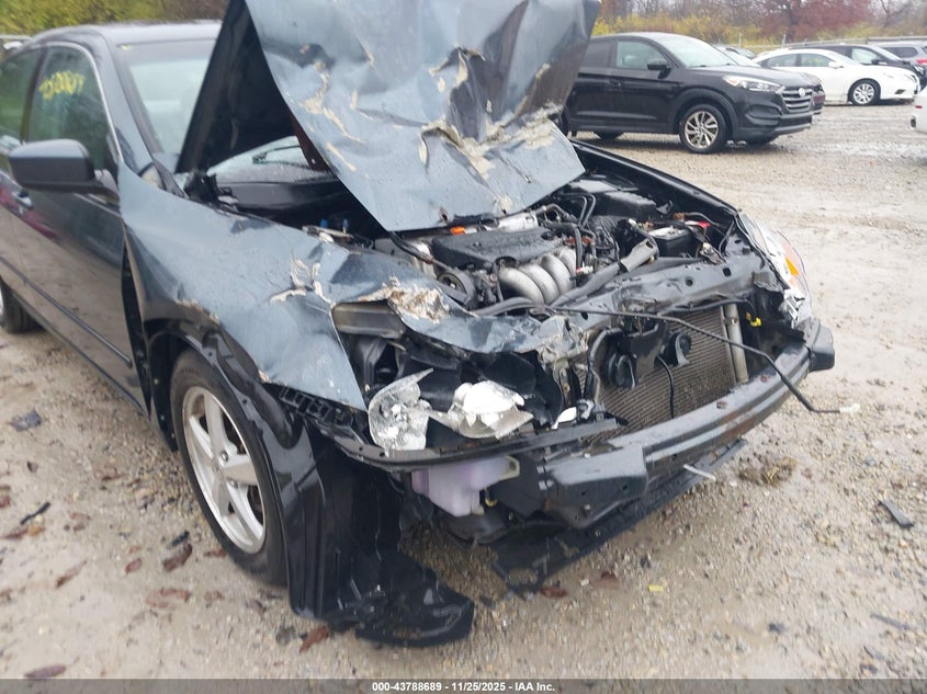 2004 Honda Accord 2.4 Ex VIN: 1HGCM56824A090474 Lot: 43788689