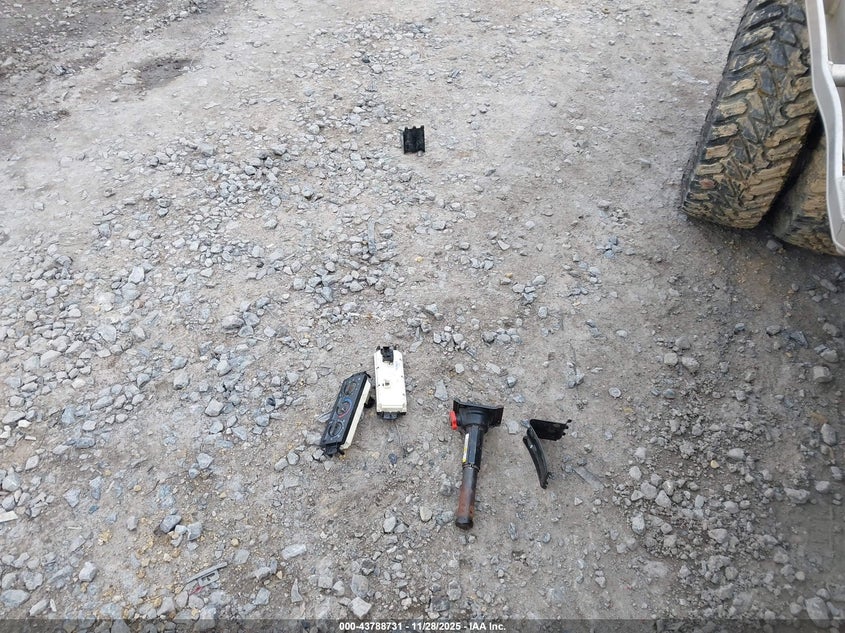 2002 GMC Sierra 3500 Sle VIN: 1GTJK39152E167620 Lot: 43788731