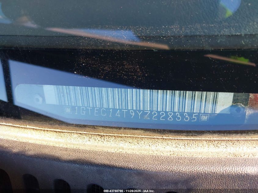 2000 GMC Sierra 1500 Sle VIN: 1GTEC14T9YZ228335 Lot: 43788766