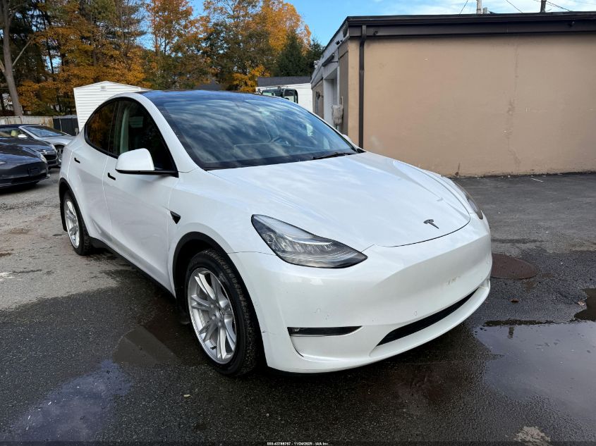 TESLA MODEL Y LONG RANGE DUAL MOTOR ALL-WHEEL DRIVE
