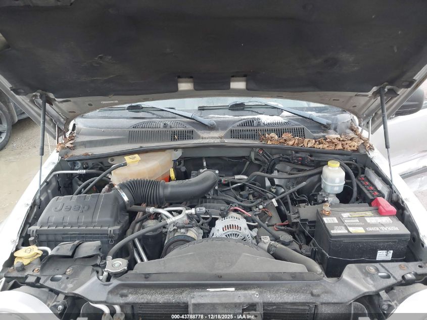 2007 Jeep Liberty Sport VIN: 1J4GL48K77W701400 Lot: 43788778