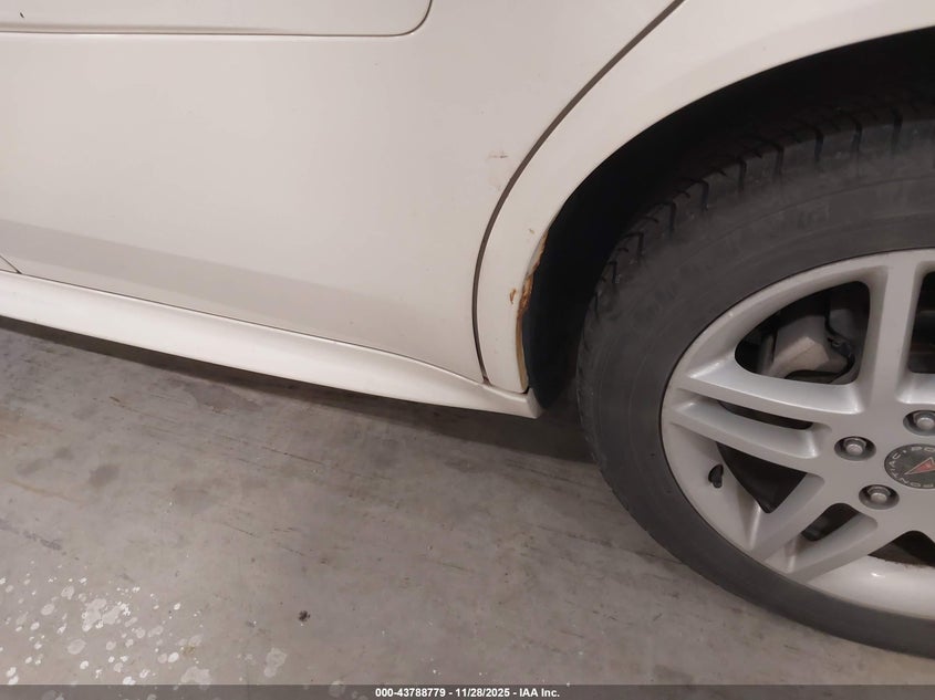 2005 Pontiac Grand Prix Gtp VIN: 2G2WR524051140823 Lot: 43788779