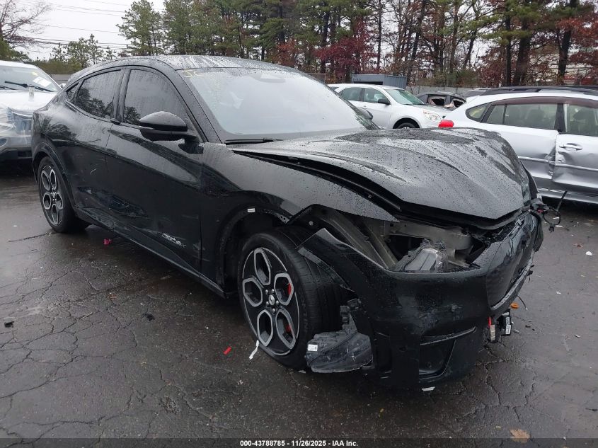 FORD MUSTANG MACH-E GT