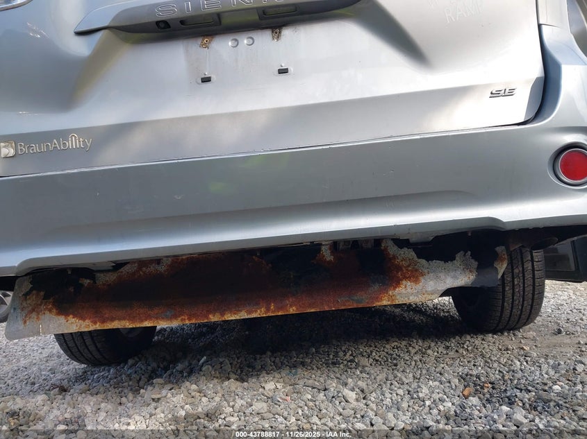 2014 Toyota Sienna Se 8 Passenger VIN: 5TDXK3DC7ES421622 Lot: 43788817