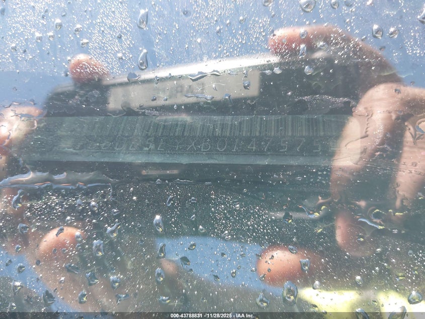 2011 Cadillac Cts Luxury VIN: 1G6DE5EYXB0147575 Lot: 43788831