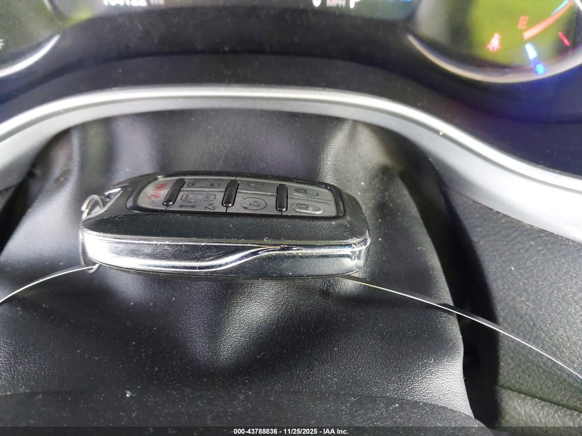 2022 Chrysler Pacifica Hybrid Touring L VIN: 2C4RC1L79NR173543 Lot: 43788836