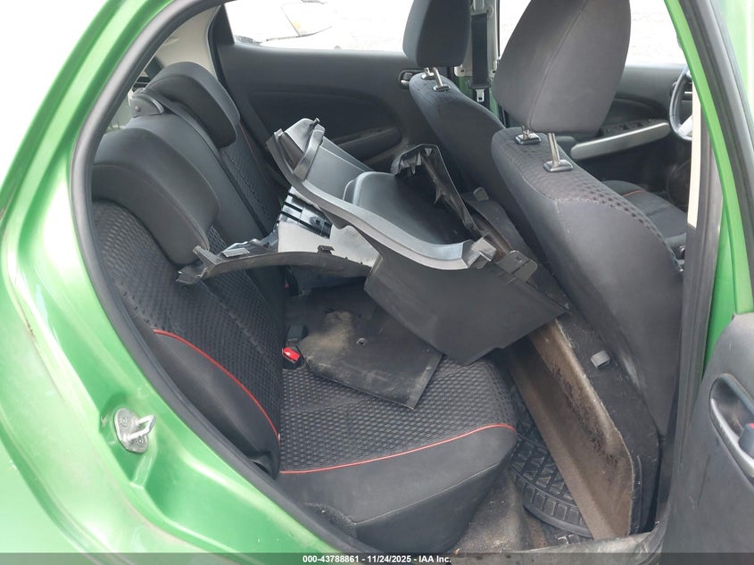 2011 Mazda Mazda2 Touring VIN: JM1DE1HZ9B0114772 Lot: 43788861