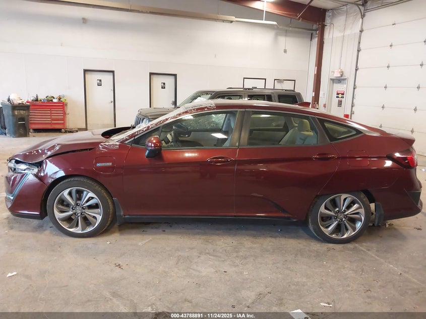 2018 Honda Clarity Plug-In Hybrid Touring VIN: JHMZC5F30JC001497 Lot: 43788891