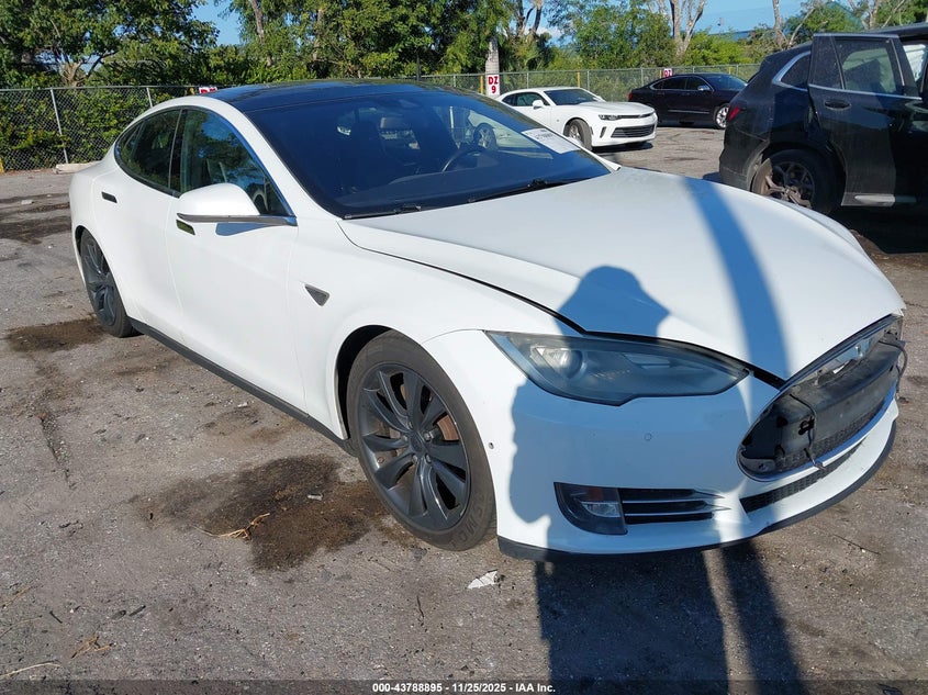 2016 Tesla Model S 60D/70D/75D/85D/90D VIN: 5YJSA1E27GF129418 Lot: 43788895