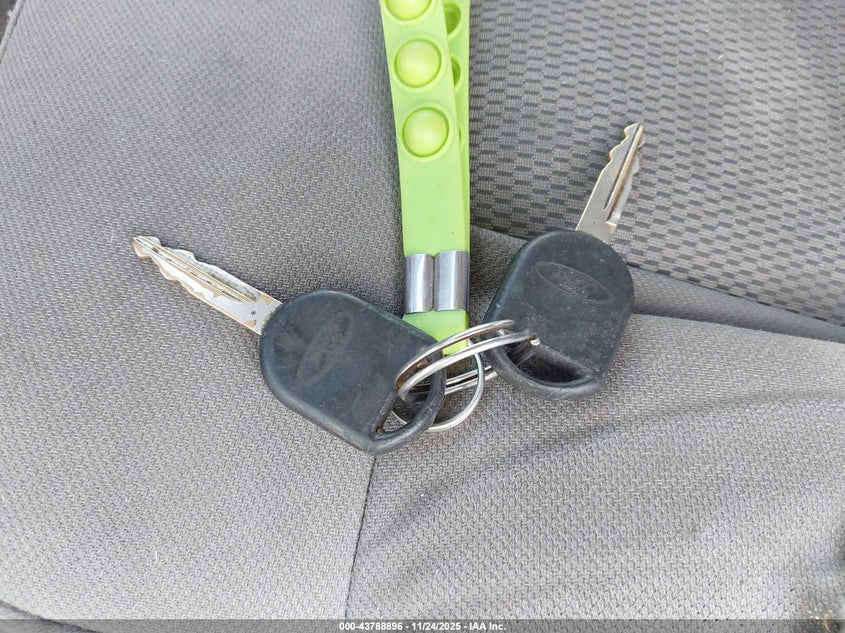 2005 Ford F-150 Stx/Xl/Xlt VIN: 1FTRX12WX5NB41226 Lot: 43788896