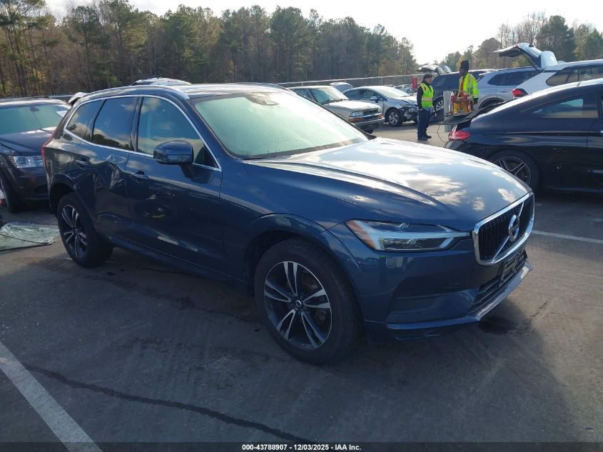 VOLVO XC60 T5 MOMENTUM