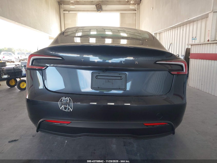 2025 Tesla Model 3 Long Range Rear-Wheel Drive/Standard VIN: 5YJ3E1EA7SF973726 Lot: 43788942