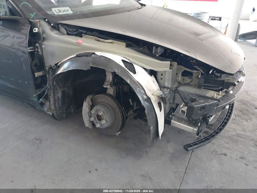 2025 Tesla Model 3 Long Range Rear-Wheel Drive/Standard VIN: 5YJ3E1EA7SF973726 Lot: 43788942