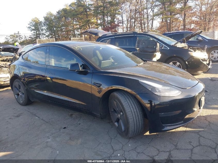 TESLA MODEL 3 REAR-WHEEL DRIVE