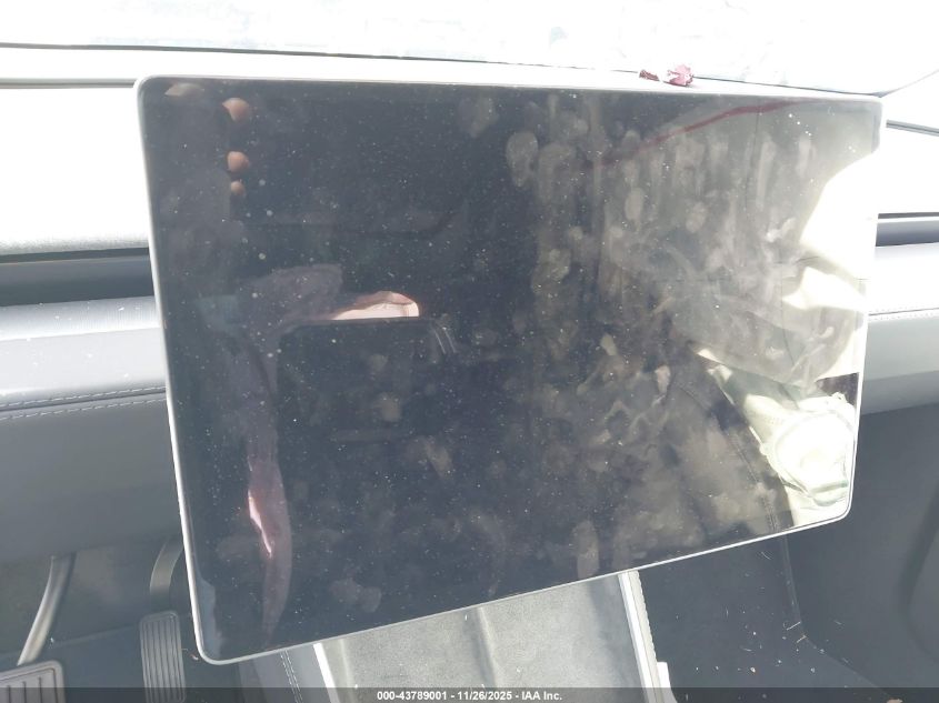 2026 Tesla Model Y Long Range Dual Motor All-Wheel Drive/Long Range Launch Series VIN: 7SAYGDEEXTA501042 Lot: 43789001