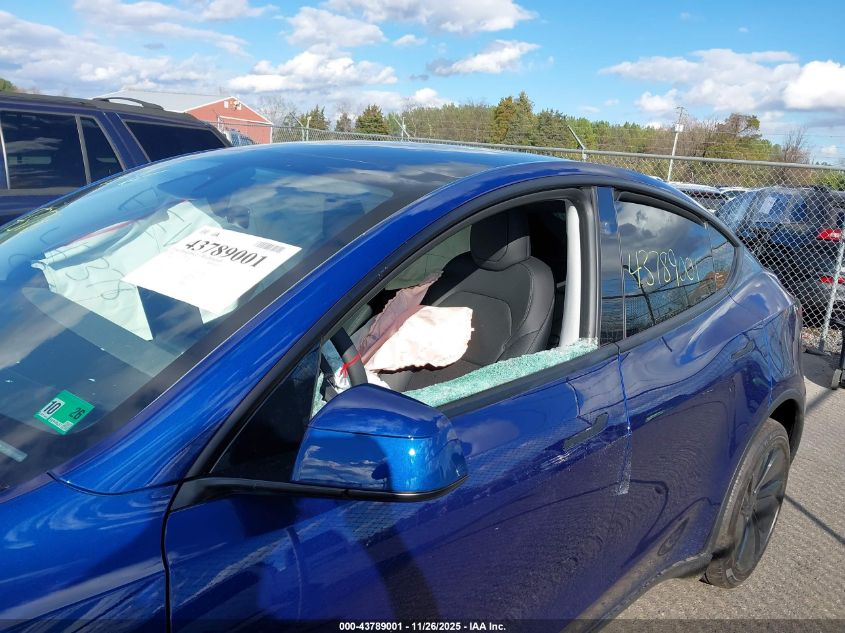 2026 Tesla Model Y Long Range Dual Motor All-Wheel Drive/Long Range Launch Series VIN: 7SAYGDEEXTA501042 Lot: 43789001