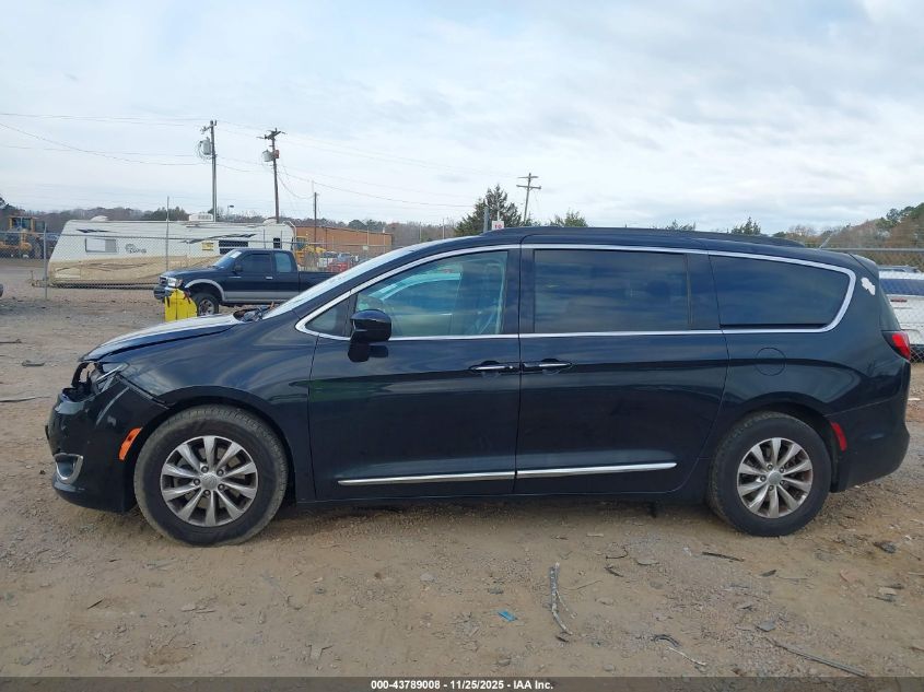 2017 Chrysler Pacifica Touring-L VIN: 2C4RC1BG1HR788061 Lot: 43789008