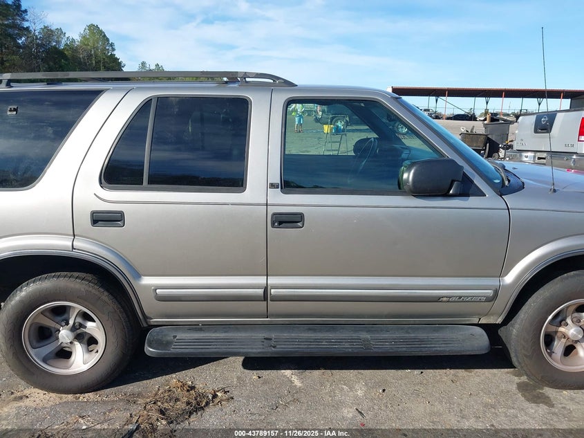 2001 Chevrolet Blazer Lt VIN: 1GNCS13W312120708 Lot: 43789157