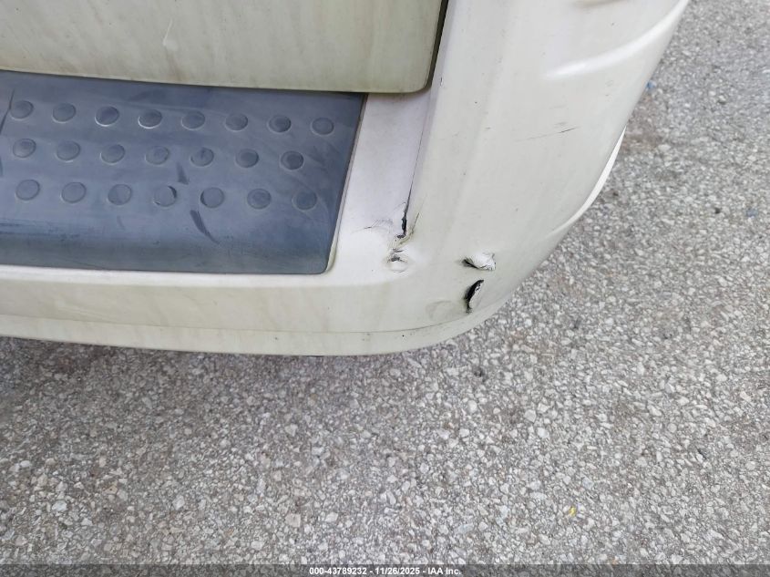 2010 Chrysler Town & Country Touring VIN: 2A4RR5DX3AR338317 Lot: 43789232