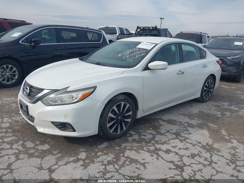 1N4AL3AP6JC282904 2018 NISSAN ALTIMA photo no. 2