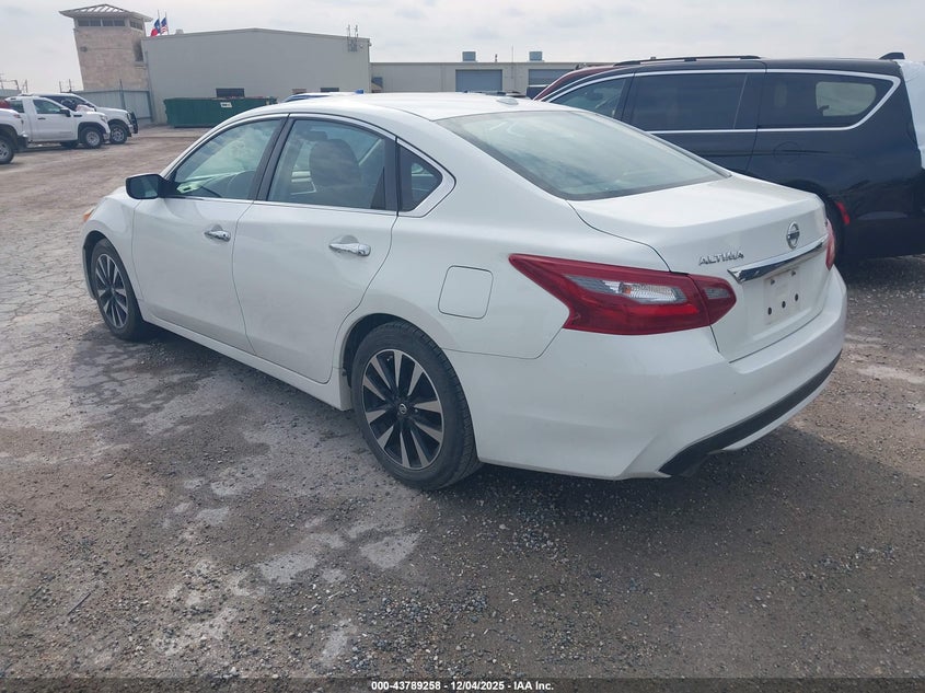1N4AL3AP6JC282904 2018 NISSAN ALTIMA photo no. 3